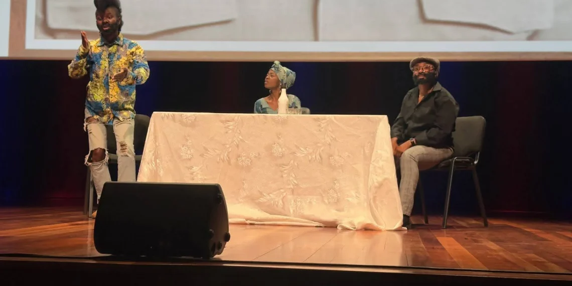 Grupo Affro Thêatro leva ao palco a peça “A Visita”, no Huambo