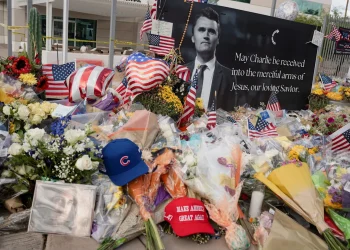 Funeral de activista conservador Charlie Kirk gera tensão e segurança apertada