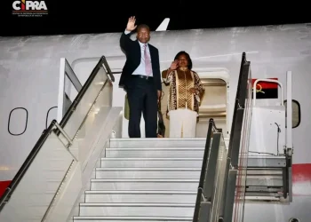 ‎Presidente da República a caminho dos Estados Unidos da América‎