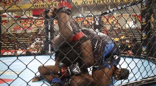 Selecção de MMA ruma nesta terça-feira para o palco do Campeonato do Mundo