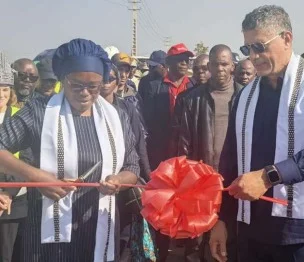 Ministro inaugura parque fotovoltaico do Bailundo