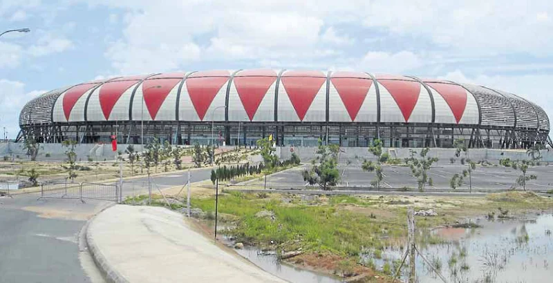 Obras no exterior do Estádio 11 de Novembro decorrem a bom ritmo