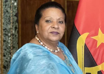 Secretária Executiva da CPLP e Embaixador de Angola reforçam cooperação no domínio económico