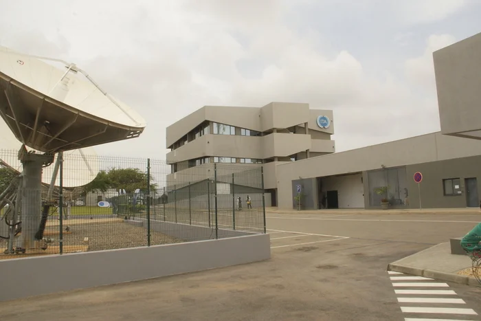 ITA promove inclusão digital de alunos com a entrega de duas salas de informática ao Instituto Politécnico do Chiázi em Cabinda