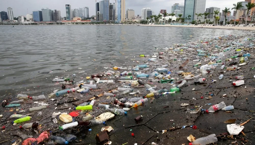 MINAMB inicia amanhã projecto de gestão de resíduos nas praias de Luanda