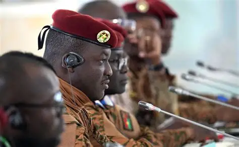 Burkina Faso aprova lei contra homossexualidade