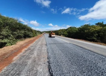Obras de reabilitação da estrada que liga Huambo e Huíla atingem 80% de execução física‎