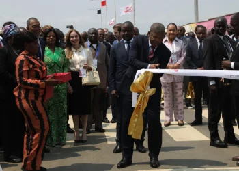 PR inaugura Refinaria de Cabinda