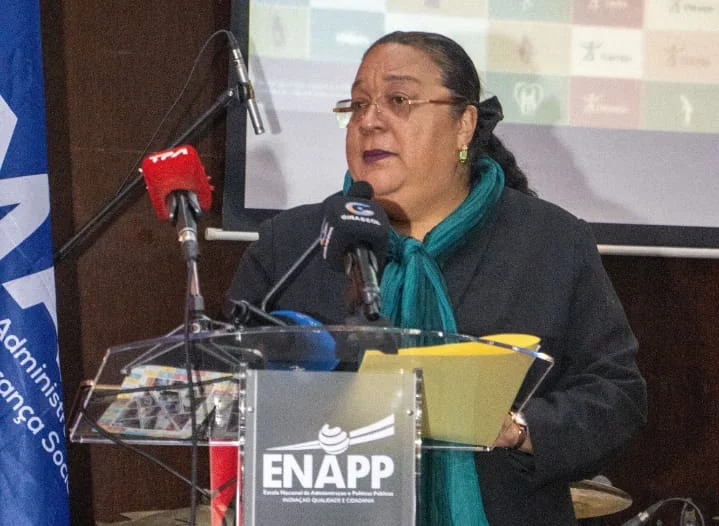 Ministra anuncia construção de mais duas unidades do SIAC e reforça aposta na formação dos quadros