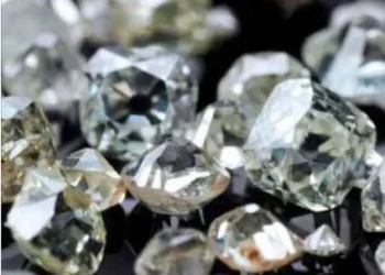 SODIAM leiloa 36 pedras de diamantes por via electrónica