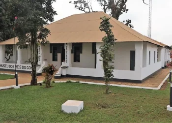 Escassez de técnicos especializados dificulta funcionamento do Museu Regional do Reino do Kongo‎