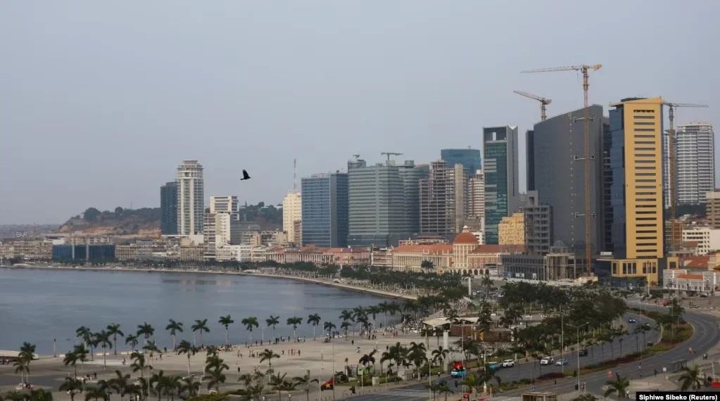 Luanda acolhe lançamento do primeiro assistente inteligente de facturação de África