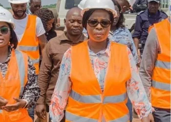 ‎Governadora da Lunda Norte efectua visita de constatação em algumas obras em curso na região