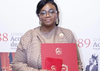 Família Neto expressa alegria por condecoração a Irene Neto