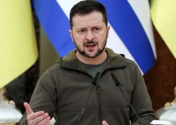 Zelensky pede novamente cessar-fogo aéreo após último ataque da Rússia