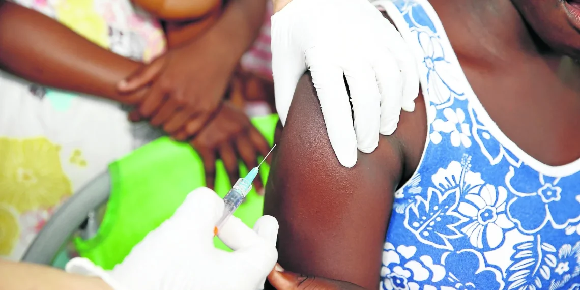 Fraca adesão à vacinação apontada como principal causa de sarampo em Luanda