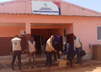 Governador da Huíla constata condições sociais do município de Ngalangue