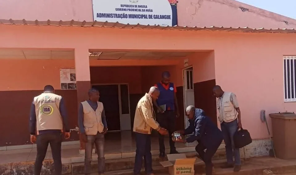 Governador da Huíla constata condições sociais do município de Ngalangue