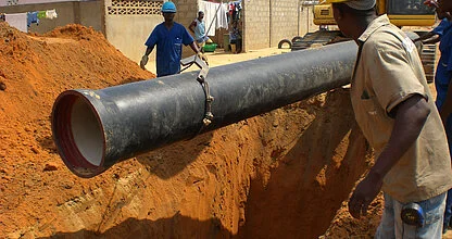 Obras na via do Morro Bento apresentam cerca de 34% de execução física