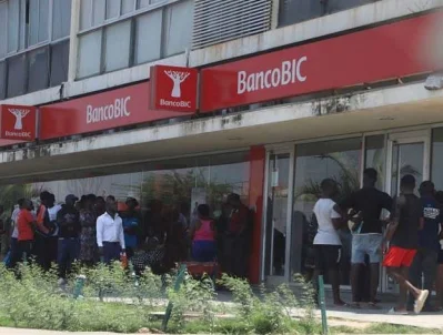 “inclusão financeira de pessoas com deficiência visual em Angola: desafios do sistema bancário e oportunidades para políticas adaptadas”