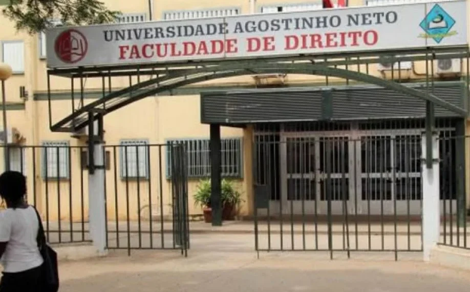 Angola conta com 106 instituições do ensino superior