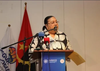 Ministra reafirma apoio às iniciativas que valorizem o conhecimento e promovam a empregabilidade