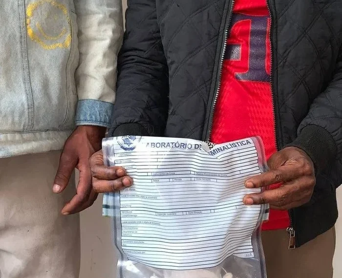 DIIP apreende mais de 100 porções de cocaína e detém dois cidadãos suspeitos de tráfico