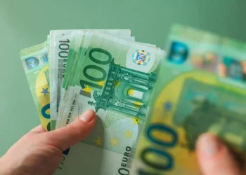 Dinheiro de contribuintes europeus alocado a Kiev irá por água abaixo