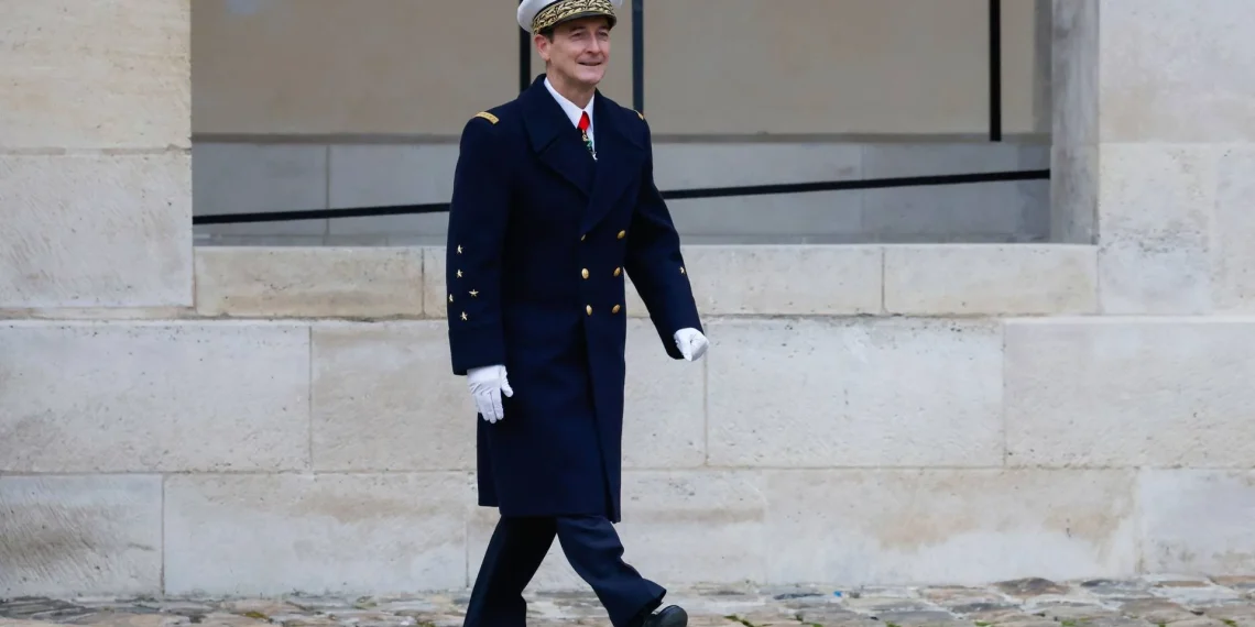 Chefe militar francês avisa que Exército deve preparar-se para embate “dentro de três ou quatro anos” com Rússia