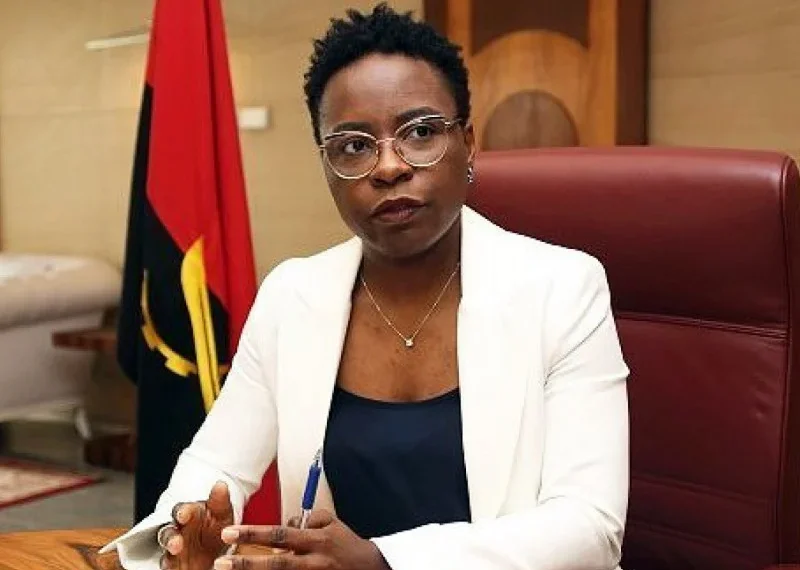 Ministra das Finanças realiza visita de trabalho à República Popular da China