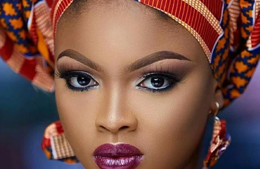 A “descolorização” e o conceito de beleza africana