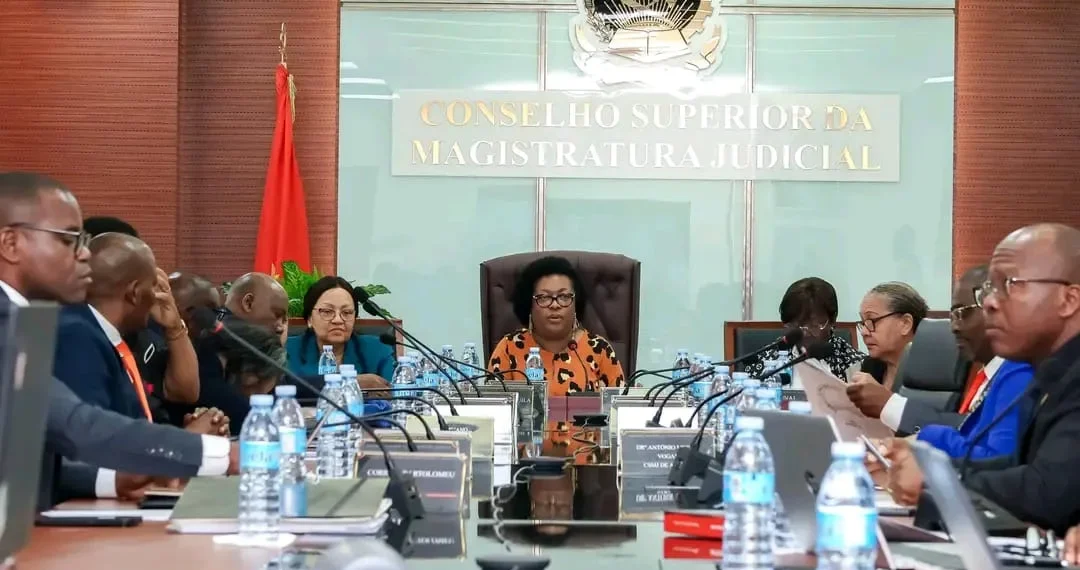 Efigénia Clemente e Norberto João disputam o cadeirão máximo do Tribunal Supremo