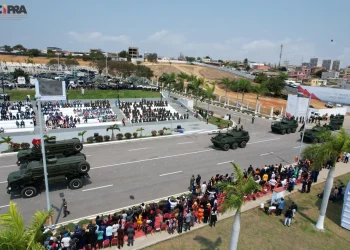 Hastear da bandeira marca primeiro momento do acto central alusivo aos 50 anos da Independência Nacional