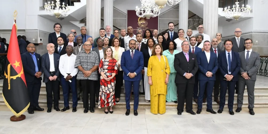 Angola concede nacionalidade a cinquenta cidadãos estrangeiros