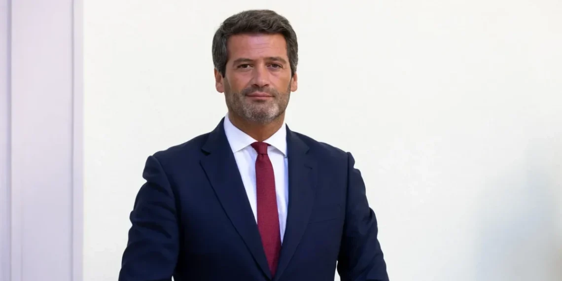 Carta do leitor: Senhor André Ventura, Angola é um país digno!