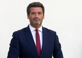 Carta do leitor: Senhor André Ventura, Angola é um país digno!
