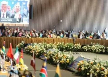 África deve projectar políticas conjuntas para reduzir exportação de matéria-prima bruta