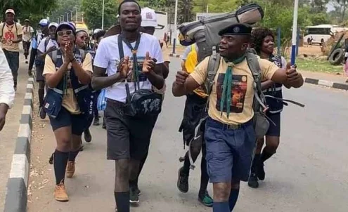 Escuteiro saído do Moxico chega a pé ao Icolo e Bengo