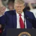 Trump bate recorde e enfrenta a mais longa paralisação do governo na história dos EUA