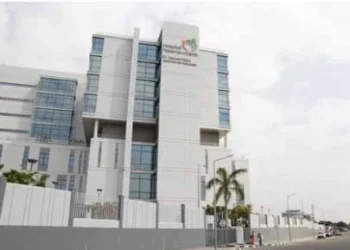 Vangula house reintegra mulheres com fístula obstétrica com criação de sala de costura
