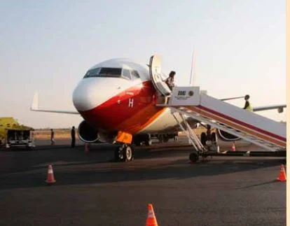 Pilotos da TAAG reforçam competências e gestão da formação com quadros da Boeing