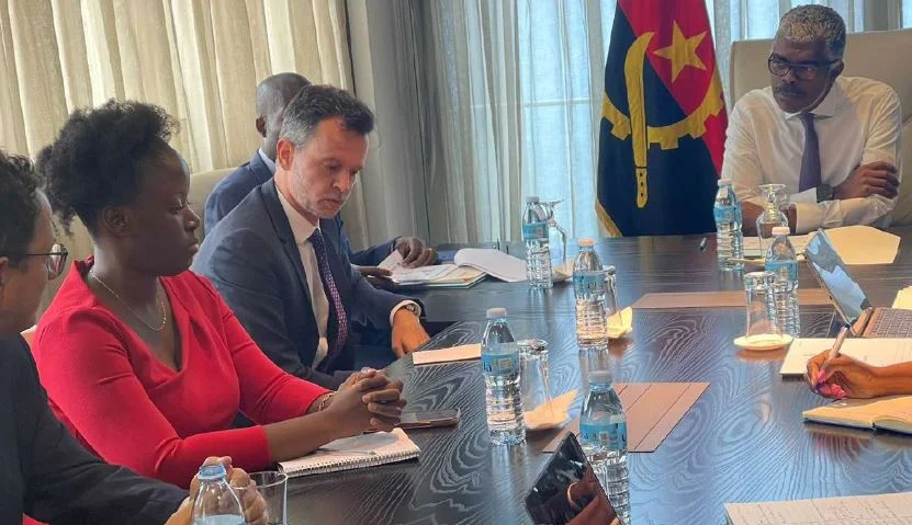 Presidente da TRANSCOL pede envolvimento de todos para a melhoria da mobilidade urbana em Angola