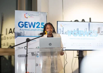 ‎Empresária angolana discursa na abertura da Global Entreperneurship Week