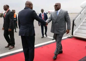 Félix Tshisekedi chega a Luanda para Cimeira UA-UE