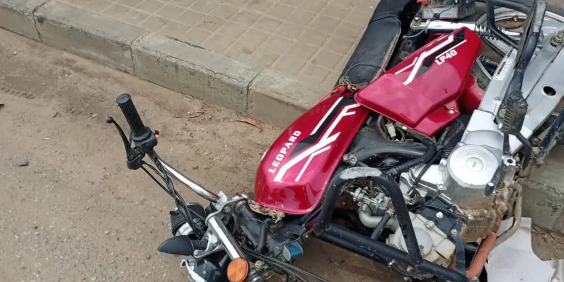 Colisão entre motorizada e veículo automóvel resulta em morte em Cabinda