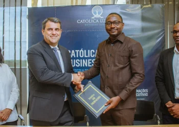 Católica Luanda Business School e DeltaGest Capital firmam parceria para impulsionar mercado de capitais