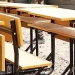 Cidadão português assume ser dono das carteiras escolares encontradas numa roulote