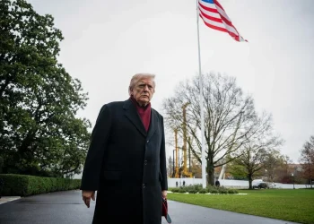 Trump acredita que há “boas hipóteses” de acordo entre Kiev e Moscovo