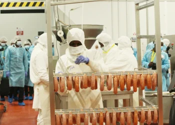 Inquérito indica que 72% dos bens comercializados em Angola são de produção nacional