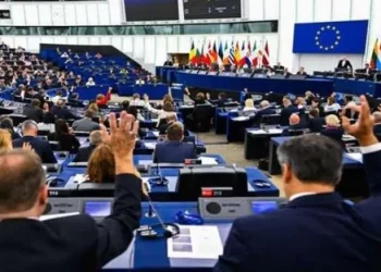 Parlamento Europeu aprova fim progressivo das importações de gás russo